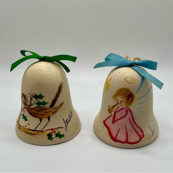 Sandstone Creations hand painted, artist signed Christmas bells - Picture 1 of 10